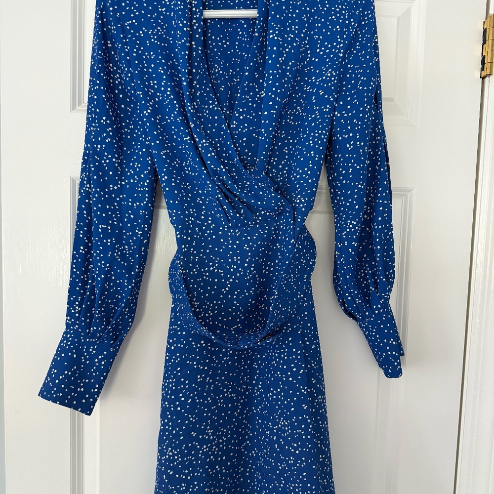 Equipment knee-length dress with button waist belt